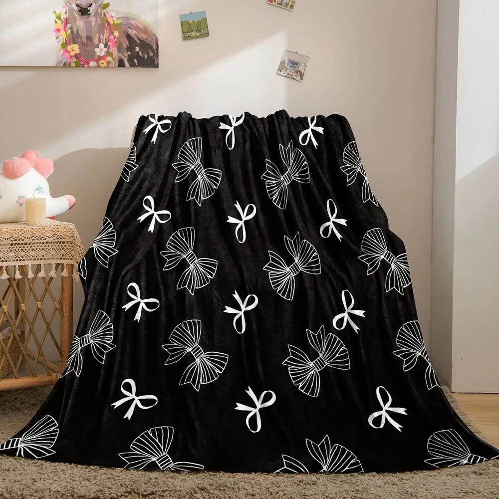 Black & White Bow Pattern Multipurpose Throw Blanket