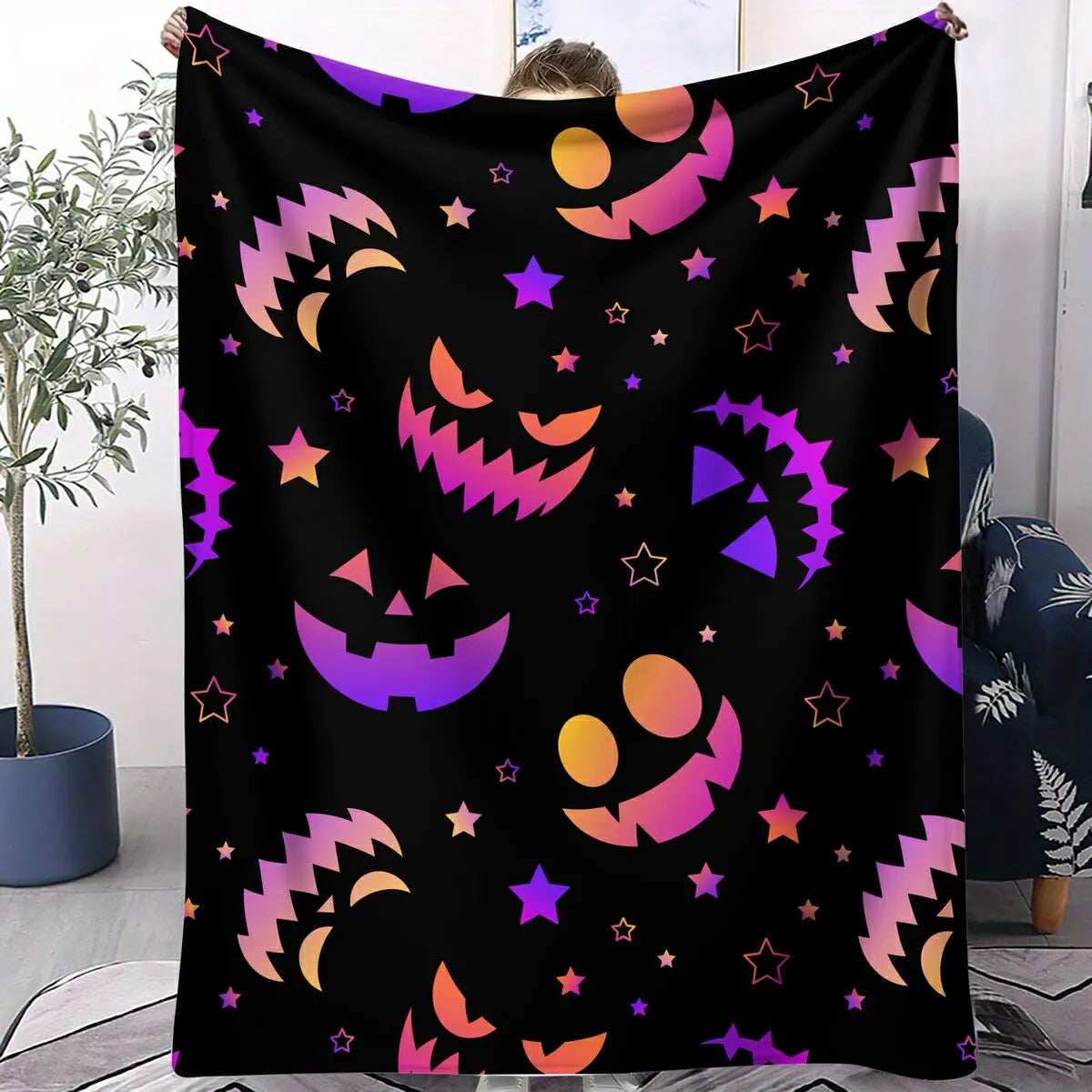 Gradient Halloween Pumpkin Star Flannel Throw Blanket