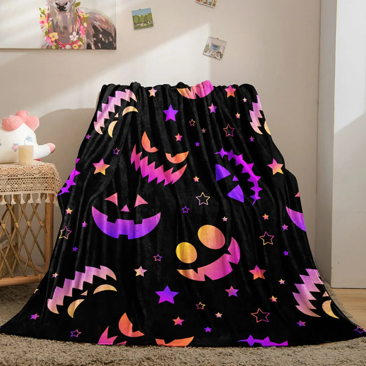 Gradient Halloween Pumpkin Star Flannel Throw Blanket
