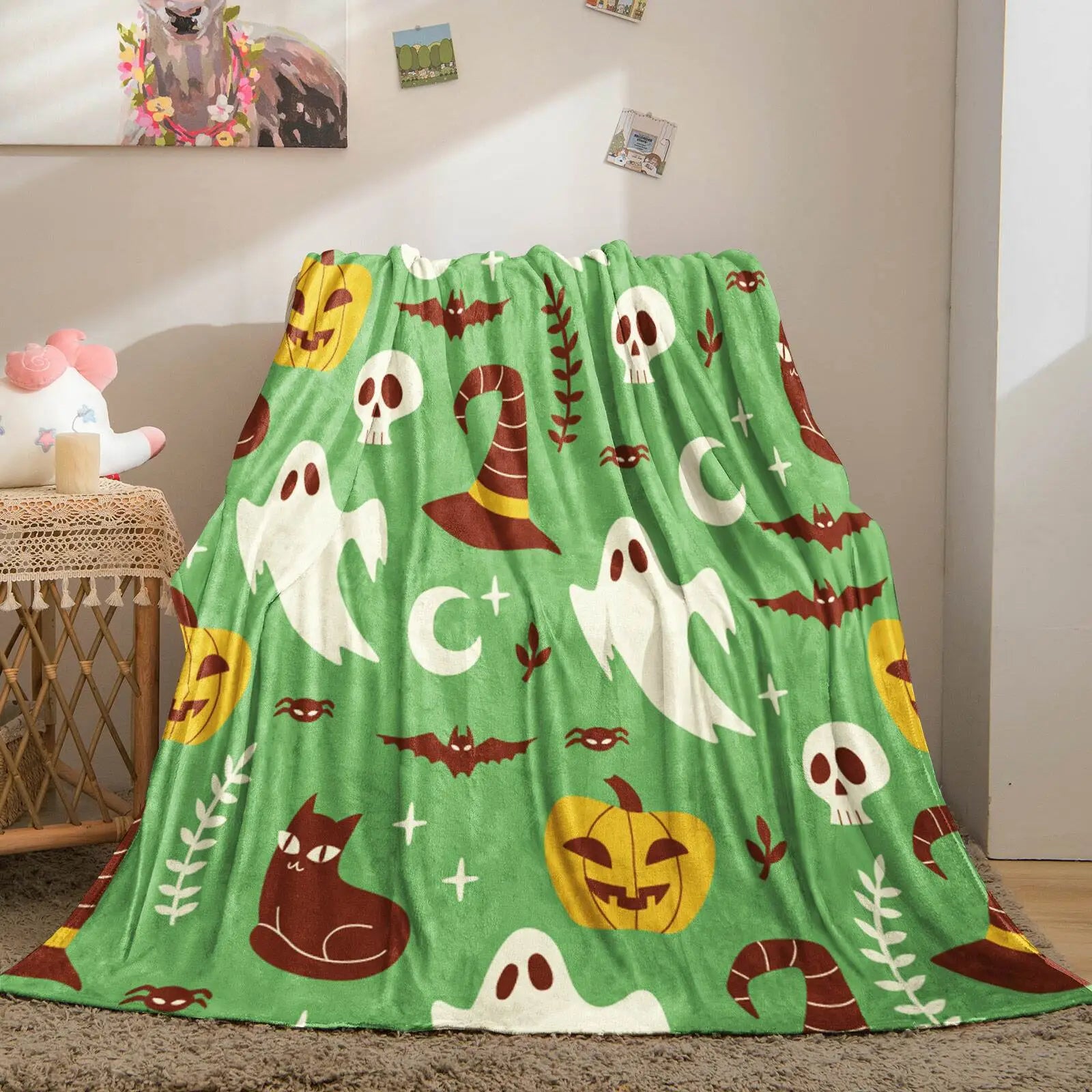Green Halloween Ghost Pumpkin Throw Blanket