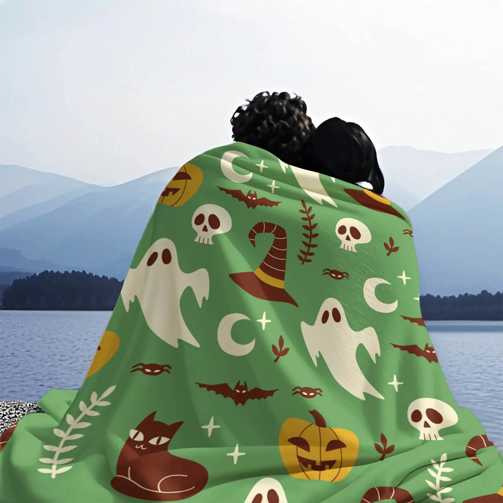 Green Halloween Ghost Pumpkin Throw Blanket