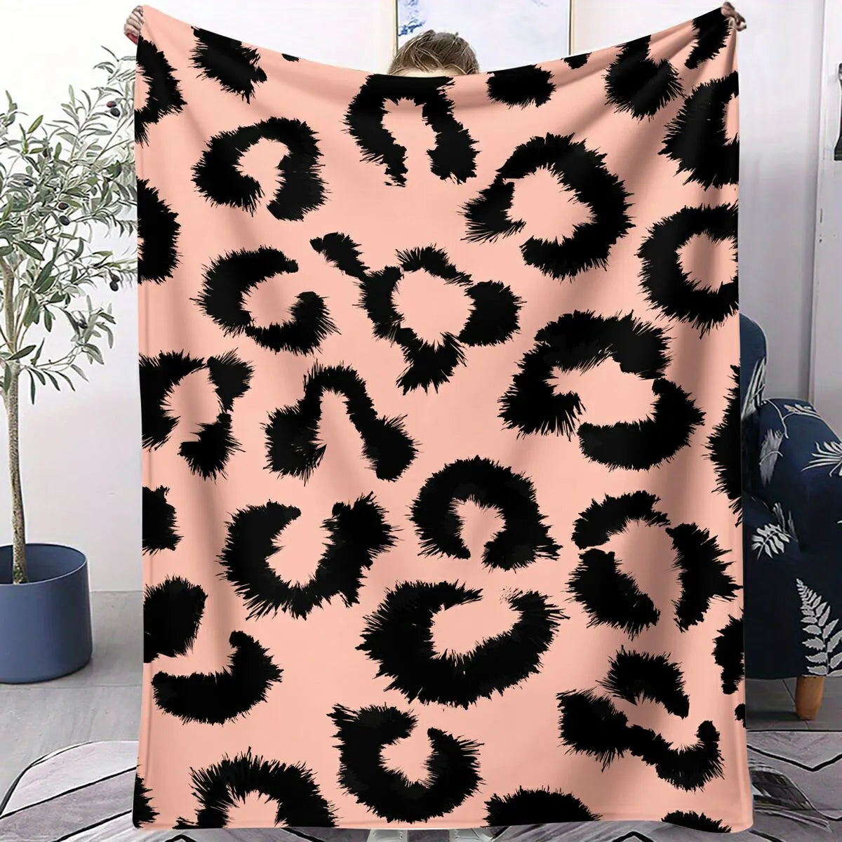 Pink Leopard Print Multifunctional Flannel Throw Blanket